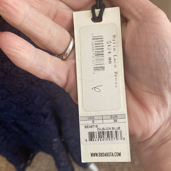 NWT BB Dakota Navy Lace Dress Size 6 - Picture 7 of 8